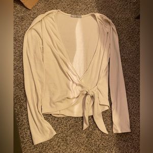 Size Large tie long sleeve tee